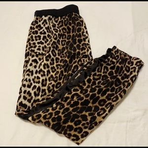 Buffalo Satin Leopard Jogger